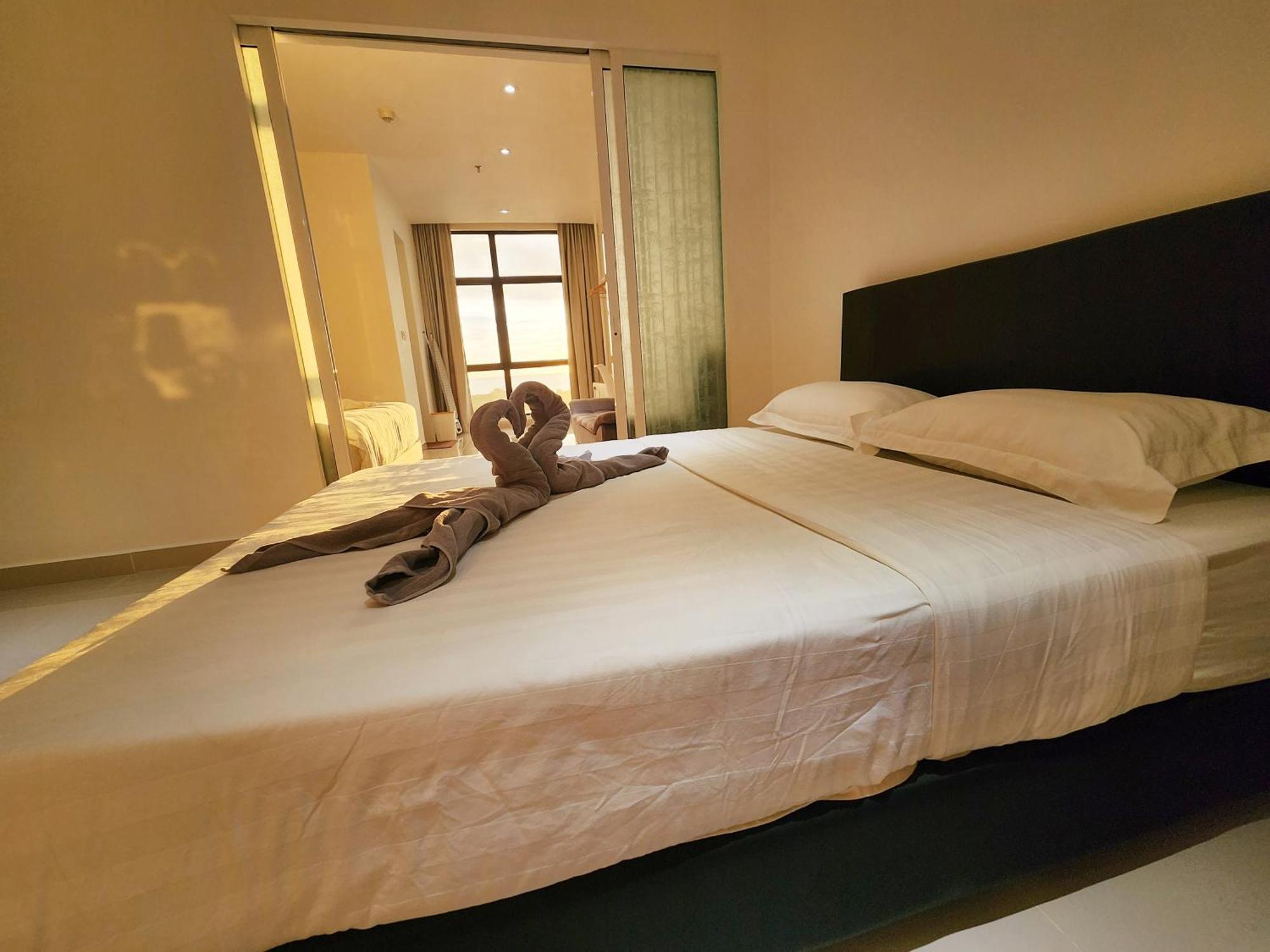 The Shore Kota Kinabalu City Centre By Lw Suites Exterior foto