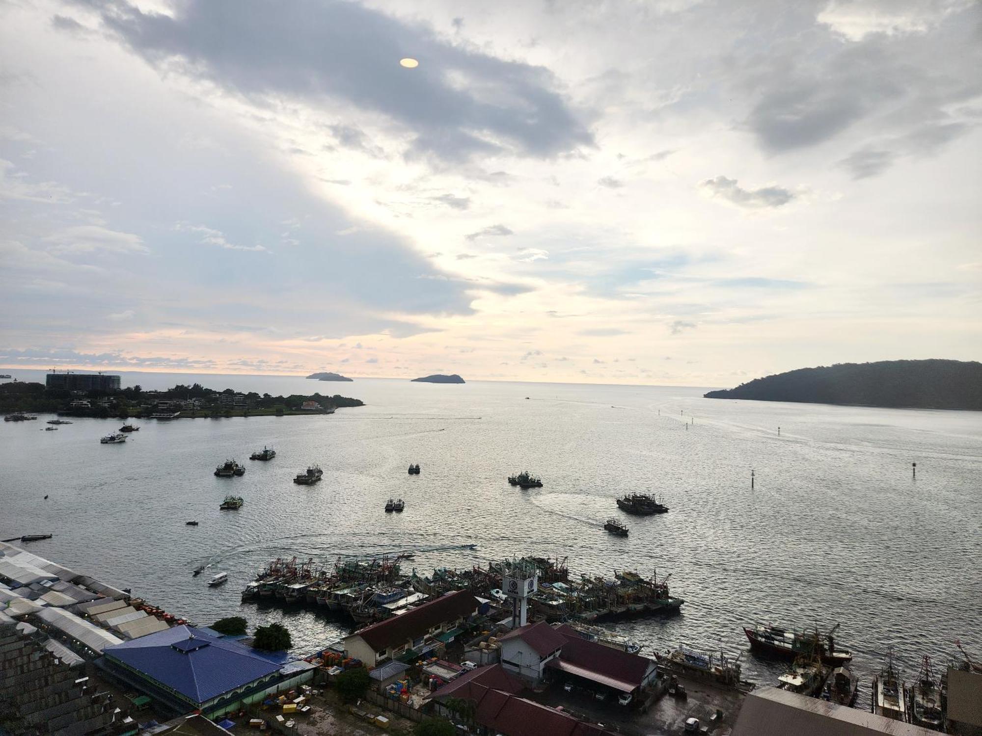 The Shore Kota Kinabalu City Centre By Lw Suites Cameră foto